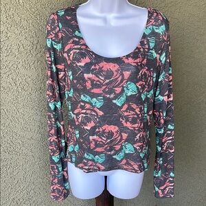 No.132 Mudd Pink and Gray Rose Long Sleeve Blouse size extra large
